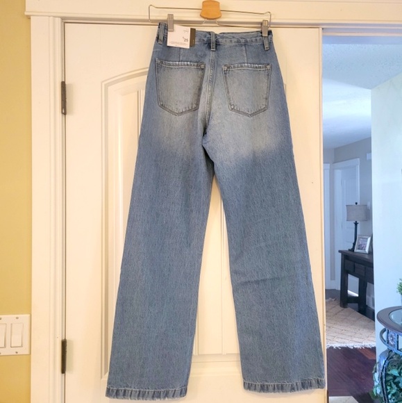 90's Ultra High Rise Flair - Picture 10 of 10